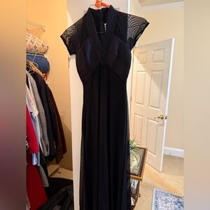Tadashi Shoji black evening gown with a collar and mesh details, NWT size 8